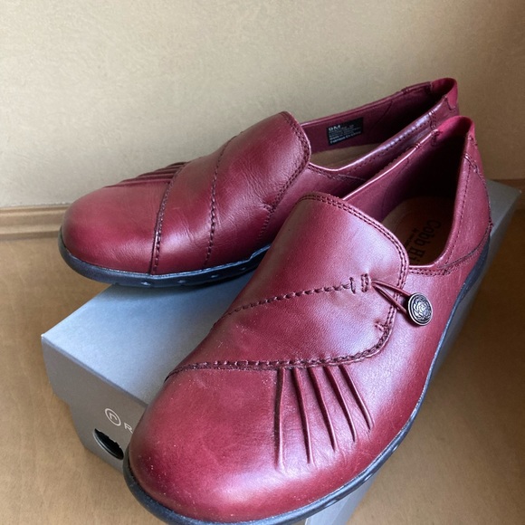 Woman’s New Cobb Hill Shoes Paulette Loafer by New Balance - Picture 1 of 4